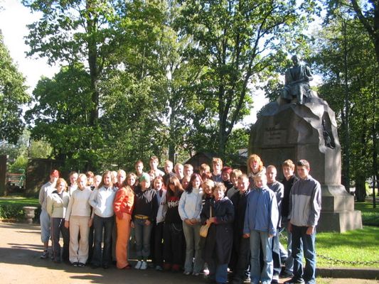 Klikka vaatamaks tissuuruses pilti