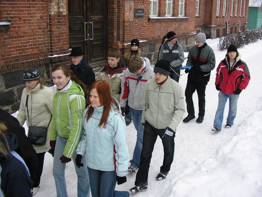 Klikka vaatamaks tissuuruses pilti