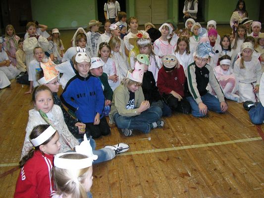Klikka vaatamaks tissuuruses pilti