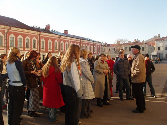 Klikka vaatamaks tissuuruses pilti