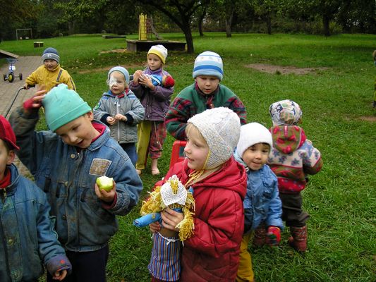 Klikka vaatamaks tissuuruses pilti