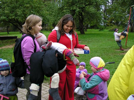 Klikka vaatamaks tissuuruses pilti