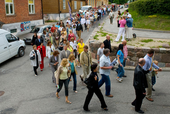 Klikka vaatamaks tissuuruses pilti